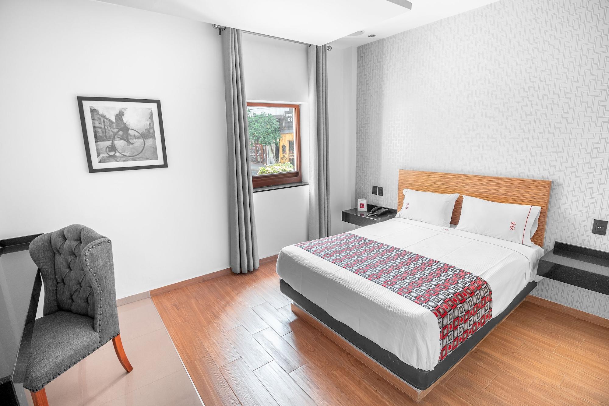 Six Hotel Guadalajara Expiatorio エクステリア 写真