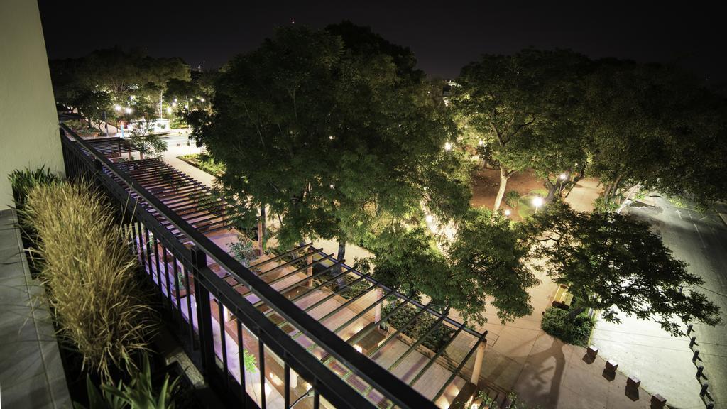 Six Hotel Guadalajara Expiatorio エクステリア 写真