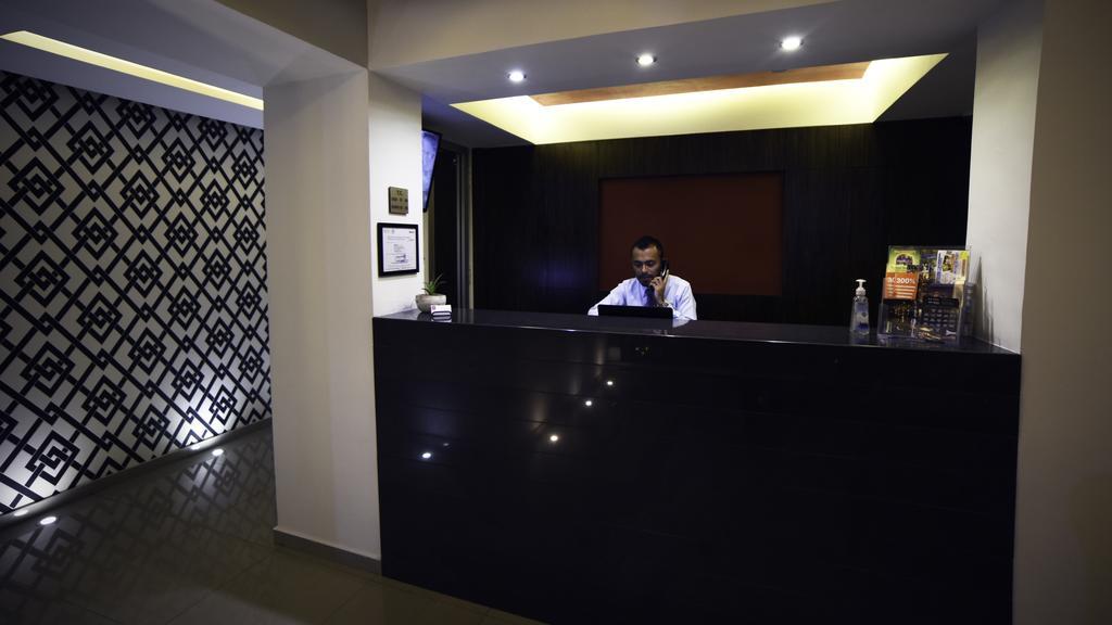 Six Hotel Guadalajara Expiatorio エクステリア 写真
