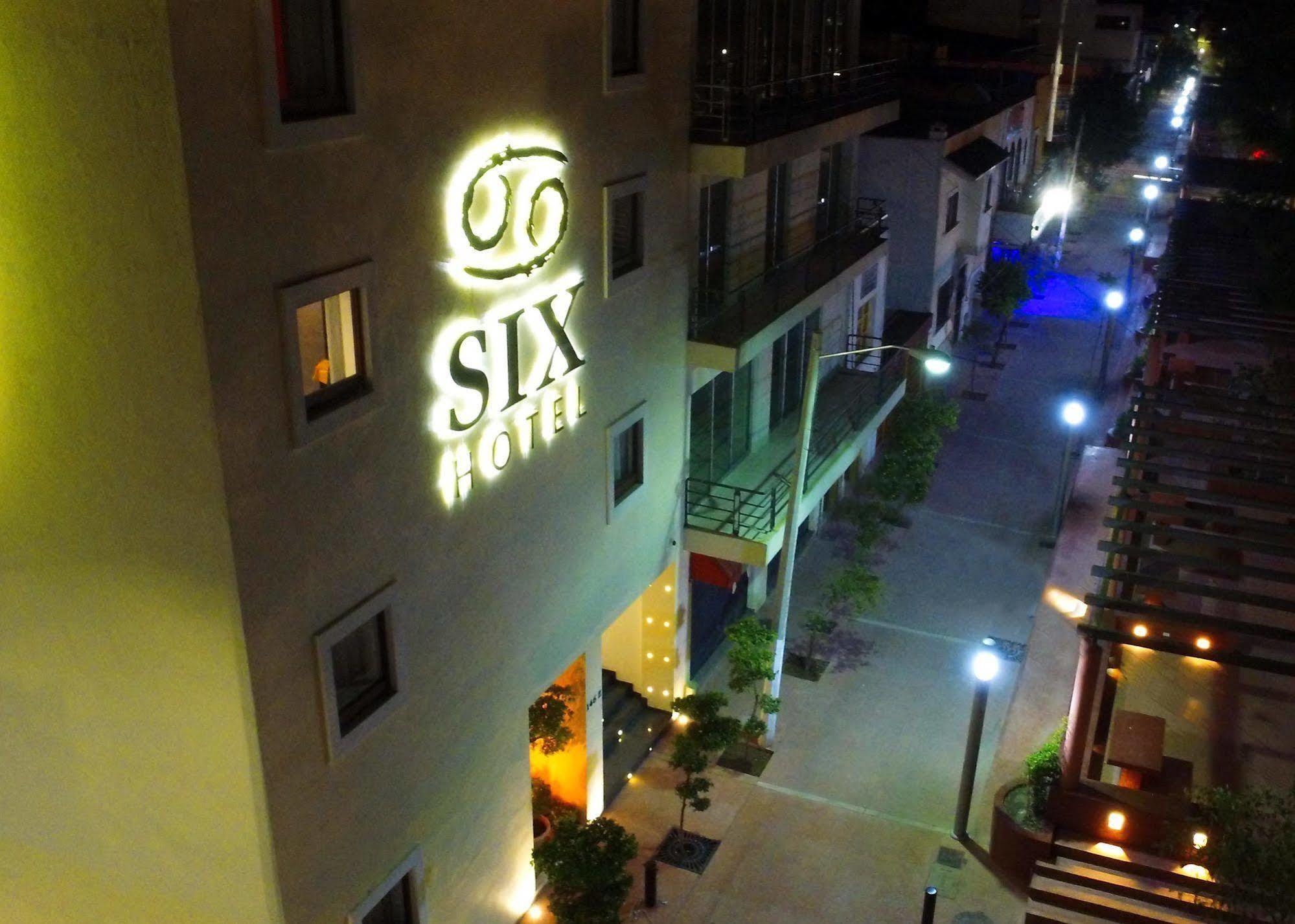 Six Hotel Guadalajara Expiatorio エクステリア 写真